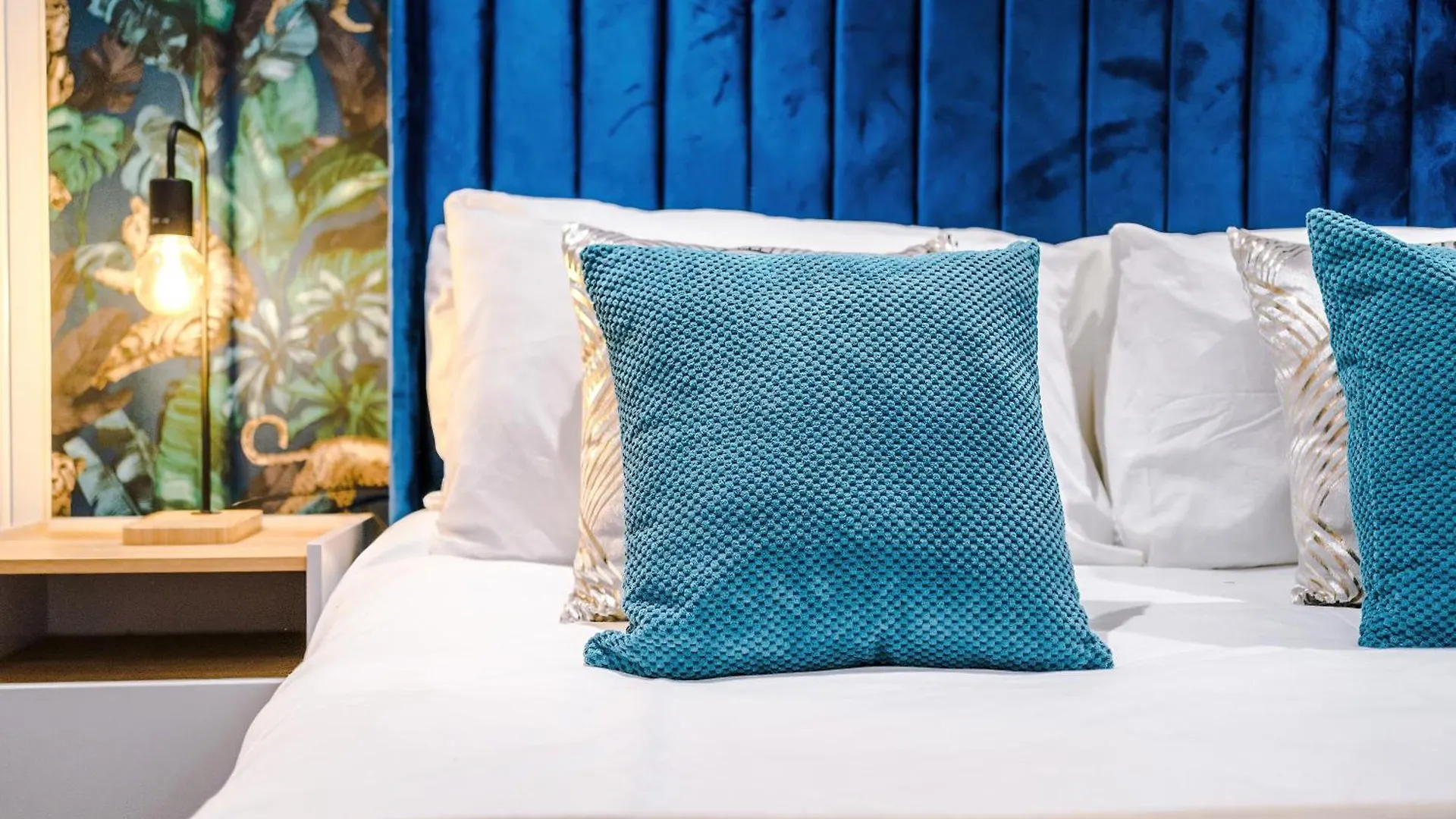شقة Stylish Boutique Flat In Harrogate - Sleeps 16
